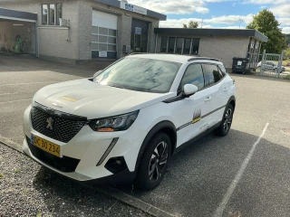 PEUGEOT 2008 VAN Allure Pack B BlueHDi 130 EAT8 UA!