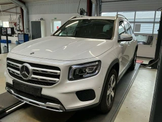 MERCEDES-BENZ Glb 200 D Business UA!