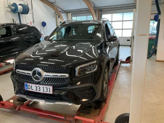 MERCEDES-BENZ GLB 220 d Business UA!