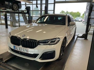 BMW Series 5 530e Touring F M Sport UA!