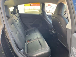 TESLA MODEL Y Model Standard RWD