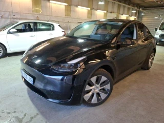 TESLA MODEL Y Model Standard RWD