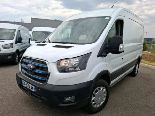 FORD E-TRANSIT Transit 2T Fg E350 L2H2 135 kW Batterie 75/68 kWh Trend // - 3T9 VITESSE LIMITEE A 90//OK PERMIS B