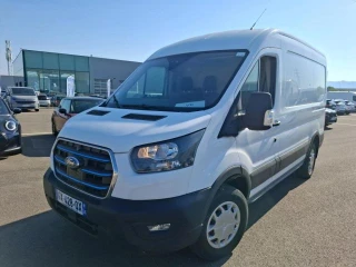 FORD E-TRANSIT Transit 2T Fg E350 L2H2 135 kW Batterie 75/68 kWh Trend // - 3T9 VITESSE LIMITEE A 90//OK PERMIS B