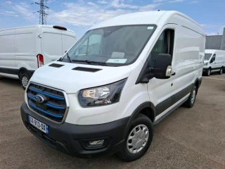 FORD E-TRANSIT Transit 2T Fg E350 L2H2 135 kW Batterie 75/68 kWh Trend // - 3T9 VITESSE LIMITEE A 90//OK PERMIS B