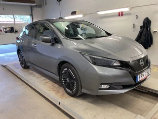 NISSAN Leaf 150hk N-Connecta 360 Kamera Värmare Rattvärme