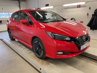 NISSAN Leaf N-Connecta