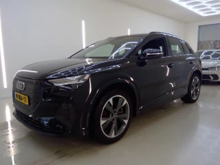 AUDI Q4 e-tron 40 Launch edition Advanced 5d