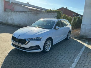 SKODA OCTAVIA 1,4 TSI Plug-in Hybrid DSG6 Plus Combi UA!'
