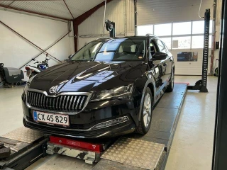 SKODA SUPERB 2,0 TDI 150 AdBlue DSG(7) Business Exe UA!