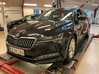 SKODA SUPERB 2,0 TDI 150 AdBlue DSG(7) Business Exe UA!'