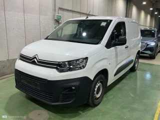 CITROËN BERLINGO 1.5 BLUEHDI 100 M LIGHT