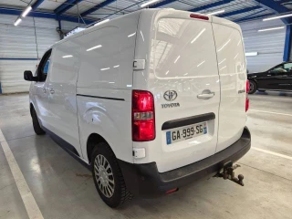 TOYOTA PROACE Medium 1.5 D-4D 120 Business