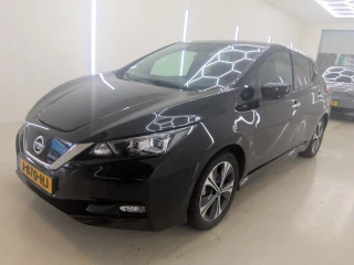 NISSAN Leaf 40kWh 5d Tekna
