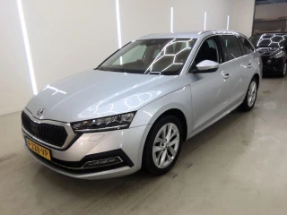 SKODA OCTAVIA COMBI 1.0 TSI e-TEC MHEV DSG Business Edit Pl 5d