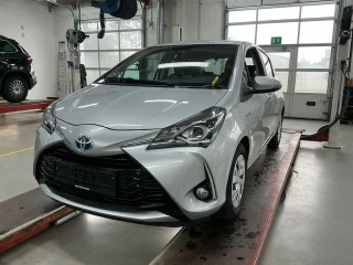 TOYOTA YARIS 1,5 Hybrid H2 e-CVT 5d UA!