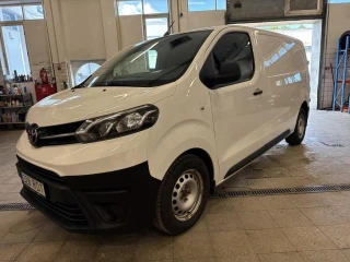TOYOTA PROACE 2.0 D VAN PROFESSION AL PLUS MEDIUM 120H