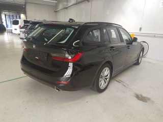 BMW SERIES 3 2.0 320D XDRIVE A TOURING ADVANTAGE