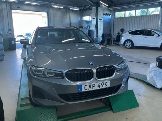 BMW 3-SERIE 330e xDrive Touring 292hk Drag Rattvärme *Potential error in the inspection date*