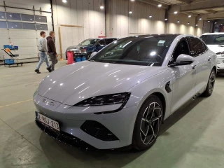BYD SEAL BEV 83KWH DESIGN