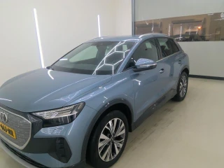 AUDI Q4 e-tron 40 Launch edition Advanced 5d