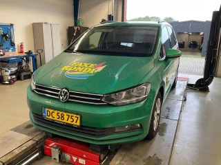 VOLKSWAGEN TOURAN VAN 2.0 TDI SCR 150 Comfortline Plus DSG7 UA!