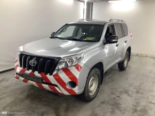 TOYOTA LAND CRUISER LWB DIESEL - 2013 2.8 D-4D Active Van Aut