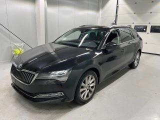 SKODA Superb 2,0 Tdi Adblue Dsg7 150 Style Combi UA!,