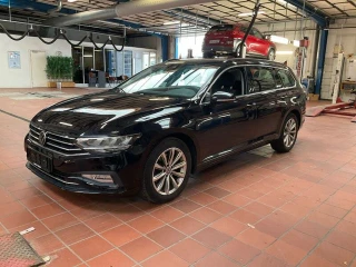 VOLKSWAGEN PASSAT 1.5 TSI ACT BUSINESS VARIANT DSG UA!,