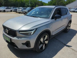 VOLVO Xc40 - PLUG-IN HYBRID GÉPJÁRMŰ! AZ AKKU KONDÍCIÓ VIZSGÁLAT EREDMÉNYE A DOKUMENTOMOK KÖZÖTT VAN! 1.5 T5 RECHA  RGE PLUS DARK