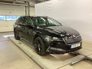 SKODA Superb iV PHEV 218hk L&K DSG Dragpkt  ** NO WINTER WHEELS**