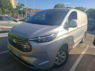 FORD E-TRANSIT CUSTOM Transit Custom Fg 320 L1H1 Electrique 100 kW 136ch Batterie 71 kWh Limited