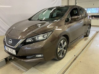 NISSAN LEAF 150hk N-Connecta 360 Kamera Värmare Rattvärme
