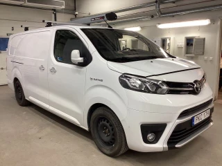 TOYOTA PROACE Electric 136hk Long 3 Sits Inredning
