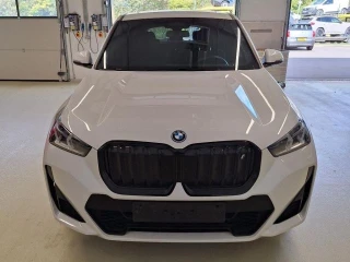 BMW IX1 67KWH XDRIVE30 (200KW) 4WD 313CV GPS, PDC, Model M Sport Pack, Comfort - Premium & Travel Panor