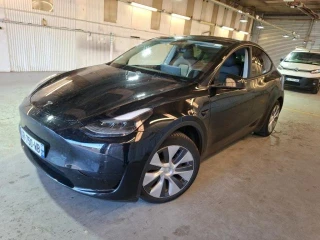 TESLA MODEL Y Model Standard RWD