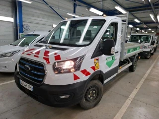 FORD E-TRANSIT KIL Transit 2T CCb PE 350 L3H1 135 kW Batterie 75/68 kWh Trend Business
