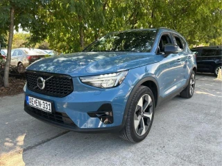 VOLVO Xc40 HYBRID 2.0 B3 MHEV  PLUS DARK AUTO