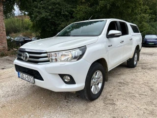 TOYOTA Hilux 2.4 D-4D 4WD  DOUBLE CAB ACT