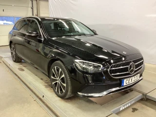 MERCEDES-BENZ E-Klass 300 de SE Edition Premium Plus Förarassistent Kombipaket **NO WINTER WHEELS & Test link down below**