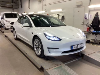 TESLA Model 3 Long Range AWD 498hk