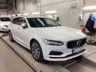 VOLVO V90 D4 190hk AWD Momentum SE Aut