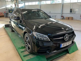 MERCEDES-BENZ C-Klass C 300 T de 306hk AMG Line Night Pano Burmester