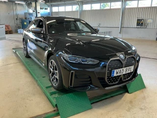 BMW I4 M50 xDrive 544hk M Sport Fully Charged Drag Läder H&K Head up