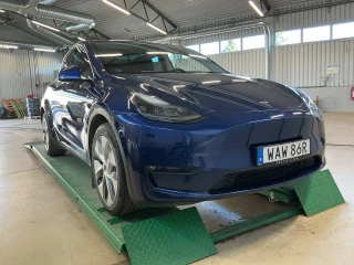 TESLA MODEL Y Long Range 514hk AWD Drag
