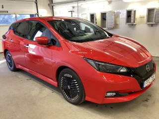 NISSAN Leaf N-Connecta