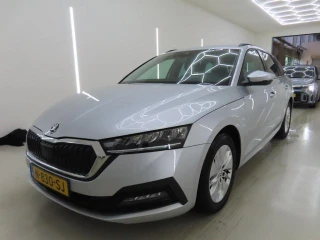 SKODA OCTAVIA COMBI 1.0 TSI Greentech Business Edition 5d