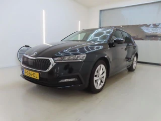 SKODA OCTAVIA COMBI 1.5 TSI e-TEC MHEV DSG Business Edit Pl 5d