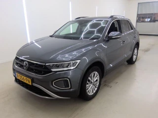 VOLKSWAGEN T-Roc 1.5 TSI 110KW DSG Life Business 5d