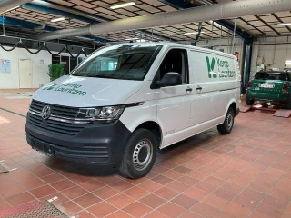 VOLKSWAGEN TRANSPORTER T6.1 LANG 2,0 TDI 110 HK 5 trins - UA!